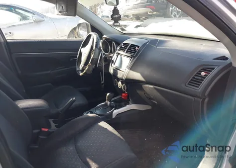 2011 Mitsubishi Outlander Sport Se z USA, uszkodzony, nr VIN JA4AR4AU8BZ024056